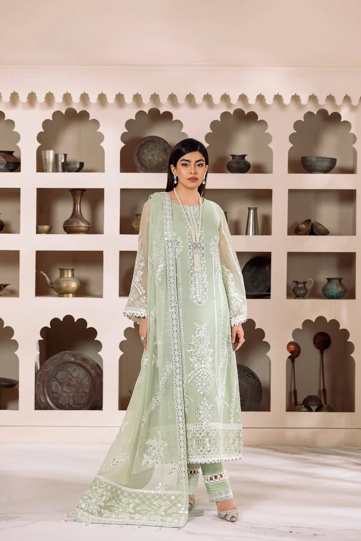 Alizeh Dua Luxury Formals – V01D04A- MEHRUNISA ( PISTA )